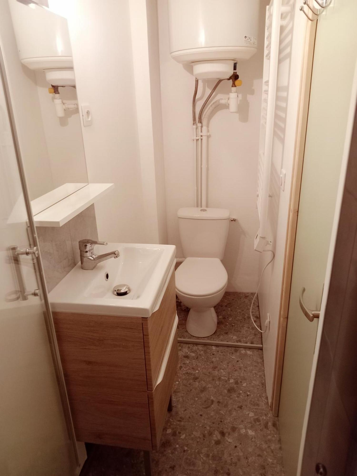 Apartment T2 Lumineux Refait A Neuf